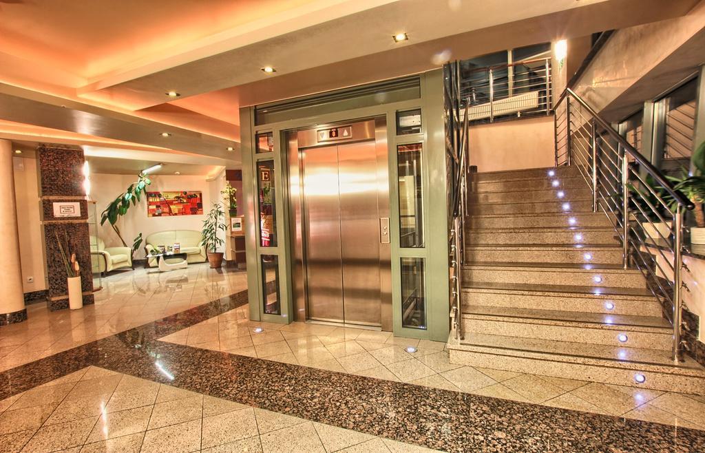 Hotel Murowanica Закопане Экстерьер фото